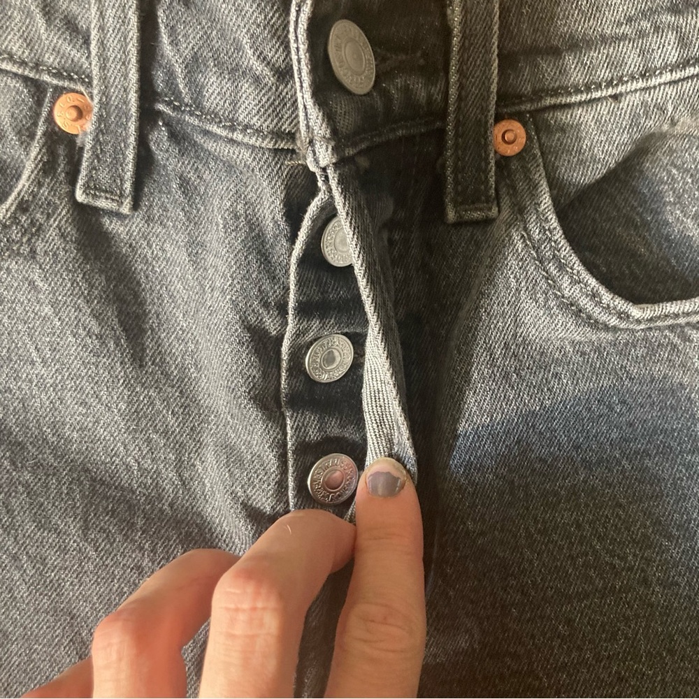Levi’s Wedgie 25 - Picture 2 of 10
